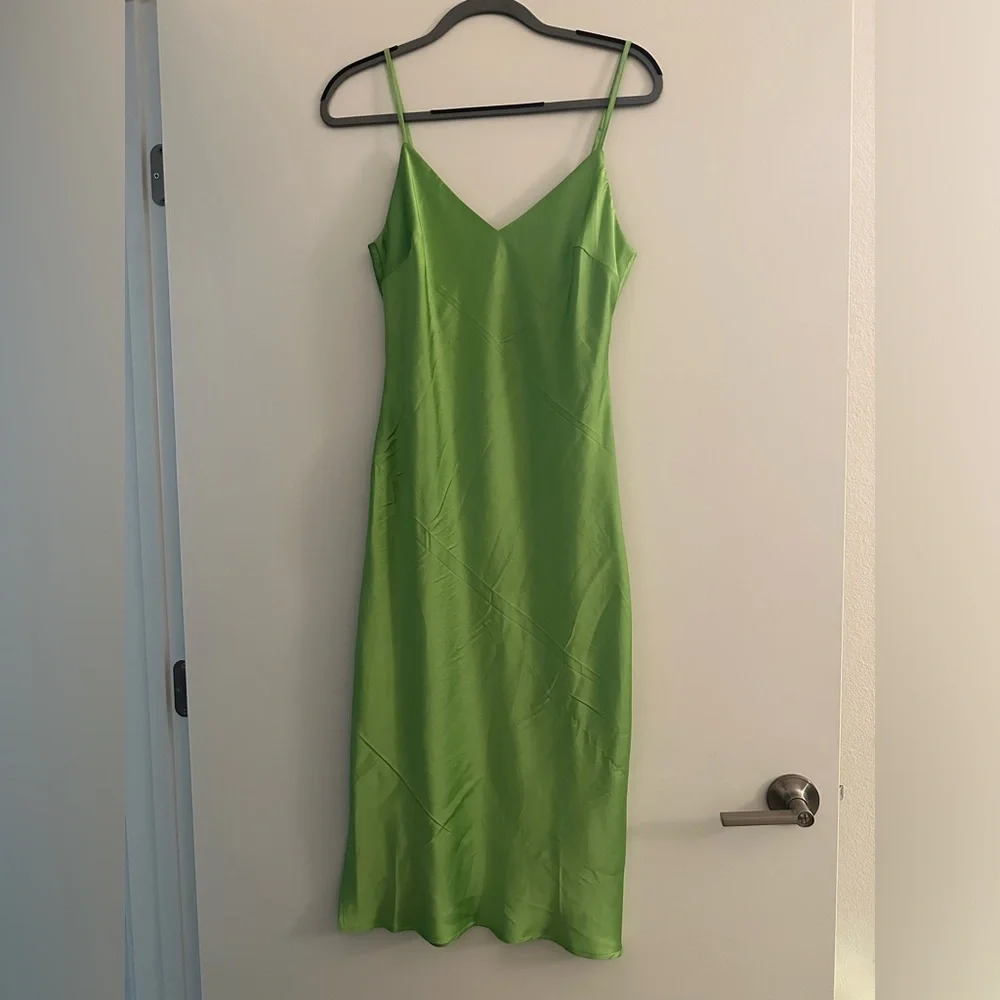 Silk Midi dress - Picture 1 of 7